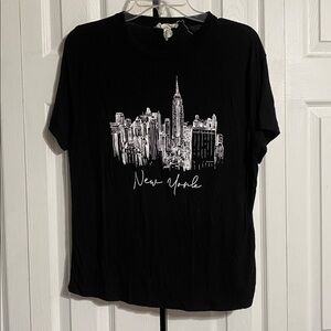 Starlet black & white soft knit lightweight NY tee shirt size LARGE